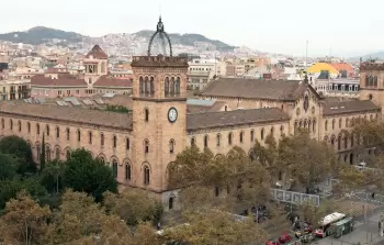 جامعة برشلونة