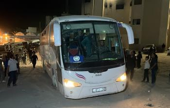 الاحتلال يعتقل مريضة سرطان وابنتها خلال عودتهما إلى غزة عبر معبر رفح