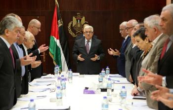 الرئيس محمود عباس اثناء اجتماع اللجنة التنفيذية 
