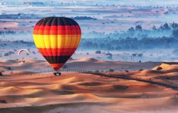 ركوب المناطيد فوق الصحراء