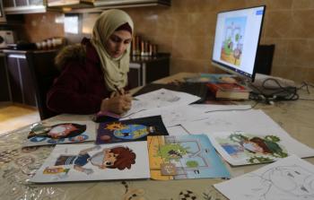 بالصور: رسامة من غزة تستغل الحجر المنزلي برسومات توعوية للأطفال