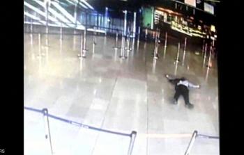 جثة المهاجم في مطار أورلي