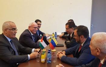 المالكي يلتقي مسؤولين دوليين