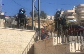 قوات الاحتلال تداهم منزل سفير منظمة التعاون الاسلامي لدى فلسطين
