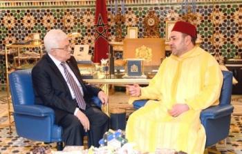 الرئيس محمود عباس رفقة العاهل المغربي محمد السادس