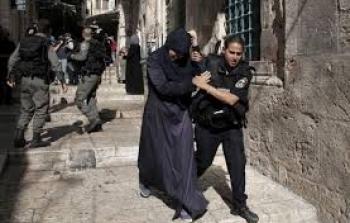 الاحتلال يعتقل فتيات في المسجد الاقصى