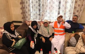الحج يجمع عائلة فلسطينية بعد فراق دام 17 عاماً