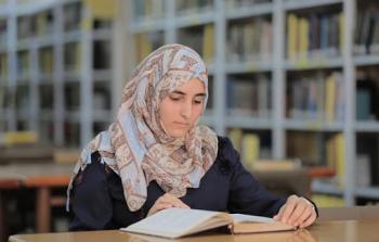 تهاني أبو صلاح أصغر طالبة دكتوراه لغة عربية في فلسطين