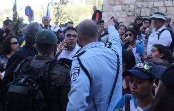 قوات الاحتلال الاسرائيلي تعتدي على المشاركين في مسيرة الشعانين