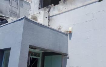 سقوط صاروخ على منزل في عسقلان