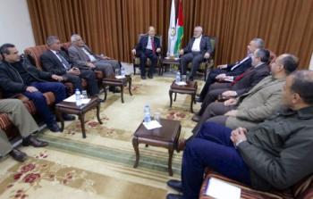 وفد قيادي من الجبهة الديمقراطية يلتقي هنية