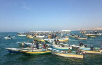 صيادو غزة يبحرون لمسافة 9 ميل