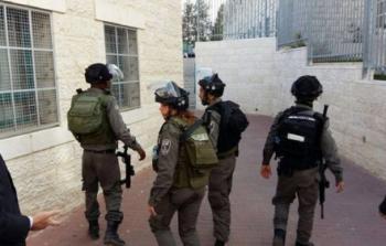 قوات الإحتلال تقتحم مدرسة في القدس