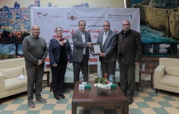 الكلية الجامعية تحتفل باختتام مشروع دورة نظام الهيدروليك في الصناعات