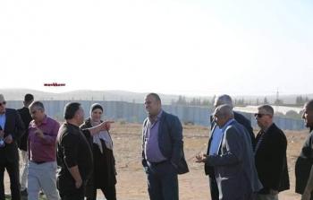 الوزير قطامي ينفذ جولة تفقدية لمدينة الخليل ومجلس خدمات الريف التنموي