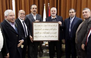 هنية يستقبل وفد من رجال الاعمال