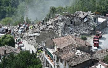 من أثار الزلزال الذي ضرب إيطاليا في أغسطس الماضي- أرشيفية