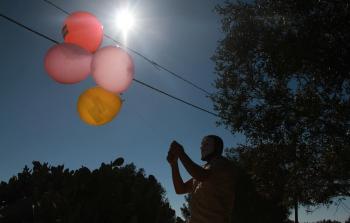 اطلاق بالونات حارقة من غزة على جنوب اسرائيل