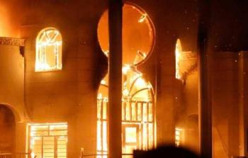 النيران تلتهم القنصلية الإيرانية في البصرة