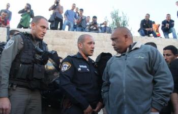 الاحتلال يبعد مدير نادي الأسير في القدس لـ45 يومًا
