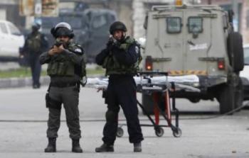جنود الاحتلال يطلقون النار على شاب فلسطيني بسلفيت