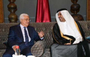 الرئيس يلتقي أمير قطر