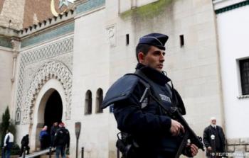 اغلاق مساجد في فرنسا