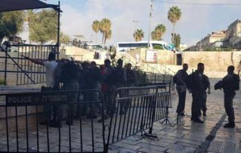 الاحتلال يعرقل دخول المصلين لأداء صلاة الفجر في المسجد الاقصى
