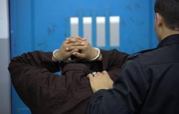 القبض على شبكة ابتزاز الكتروني 