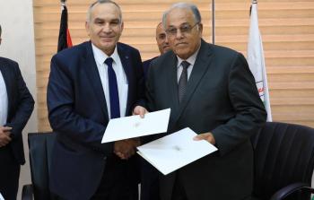 توقيع اتفاقية بين وزارة الاتصالات والجامعة العربية الأمريكية