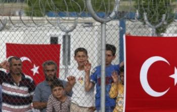 ترمي الاتفاقية بين تركيا والاتحاد الأوروبي إلى وقف تدفق اللاجئين إلى دول الاتحاد