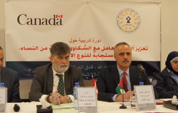 مركز شمس يفتتح دورة تدريبية لضباط من الشرطة