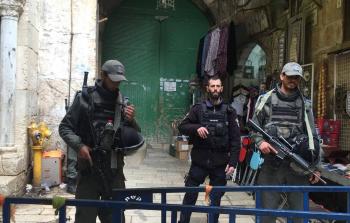 جنود جيش الاحتلال الإسرائيلي أمام ابواب المسجد الأقصى - ارشيفية -