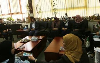 اللواء حازم عطا الله يستقبل طالبات مدرسة ثانوية