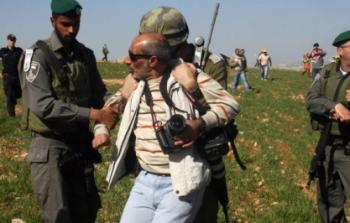 الاحتلال يعتقل صحفي فلسطيني