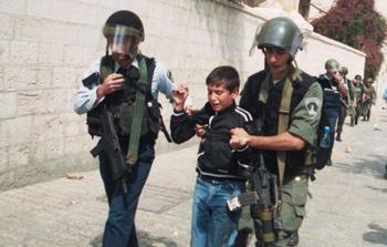 فروانة: الاحتلال اعتقل (5200) طفل خلال 