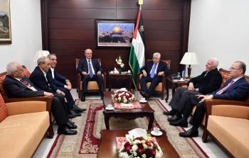لقاء الرئيس محمود عباس برئيس الوزراء ورئيس جهاز المخابرات