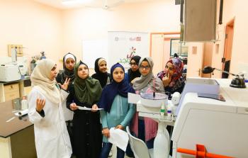 أطفال برنامج وجد ينفذون رحلة لكلية العلوم بالجامعة الإسلامية