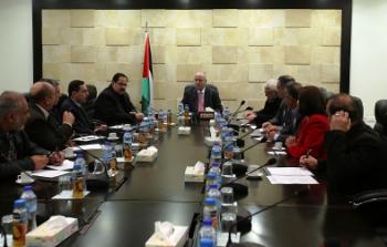 الحمد الله خلال لقاء وزير التربية وطاقم الوزارة