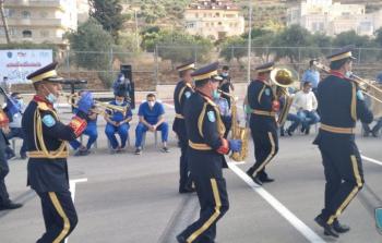 الشرطة تنظم فعالية ترفيهية لمرضى كورونا في رام الله 