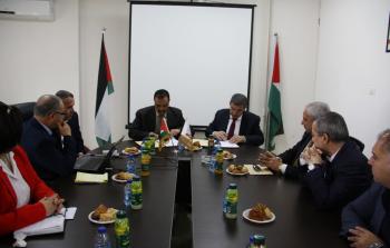 هيئة مكافحة الفساد وجمعية رجال الأعمال الفلسطينيين توقعان مذكرة تعاون لتعزيز العمل المشترك