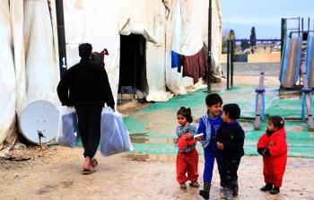 حملة توزيع مساعدات لأهالي مخيمات سوريا