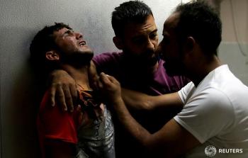 لحظة وداع احد الشهداء في غزة اليوم
