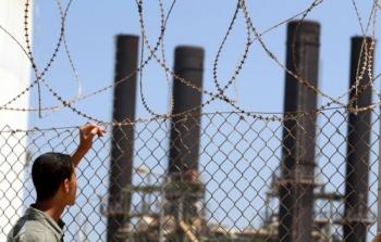 سكان غزة لجأوا إلى حلول بديلة عن انقطاع الكهرباء - أرشيف