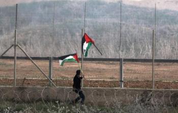 علم فلسطين شرق غزة -ارشيف-