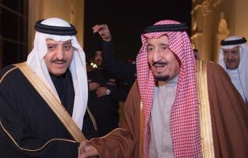 الملك سلمان وشقيقه الأمير أحمد بن عبد العزيز  -صورة أرشيفية-