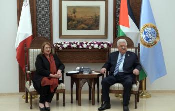 الرئيس عباس يستقبل رئيس دولة مالطا ماري بريكا