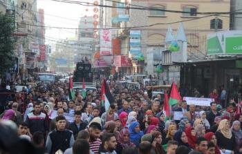 مسيرة جماهيرة في جباليا تنديدا بالحصار والانقسام