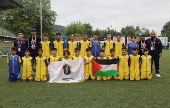 أكاديمية تشامبيونز تعادل الفريق البرازيلي