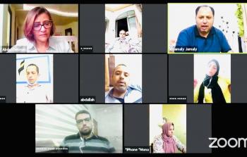 صحفيون يوصون بتقديم 